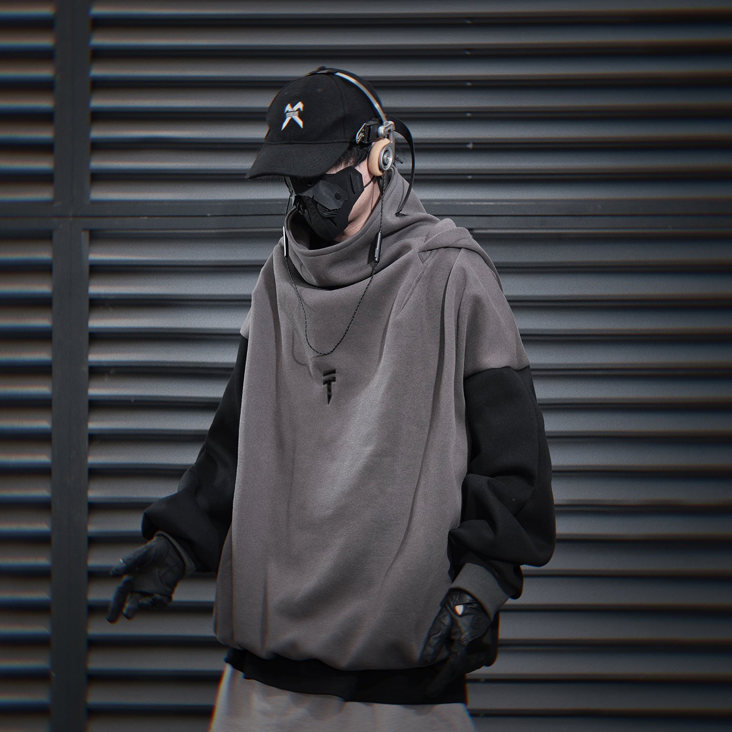 HiH51 Grey T-Tech Hoodie